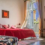 B&B Tecla