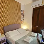 B&B Napoli Centrale Room&Jacuzzi