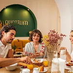 Quatrum Apartment