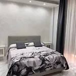 Lady Mary\'S Luxury Suites