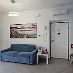 Wanda House