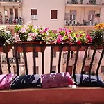 B&B Smiling Naples