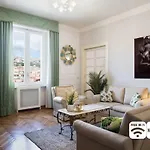 Grandapartments Piazza Carita Napoli