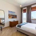 Duomo XI Apartment By Wonderful Italy