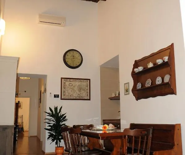 Napoli Pietrasanta Lt
