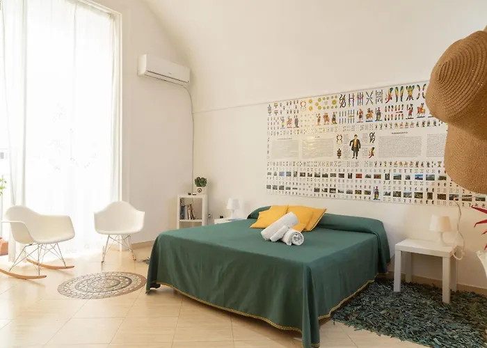 Neapolitan Style Apartrment