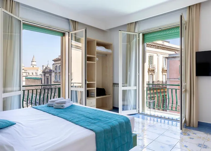 Napolit\'Amo Hotel Medina