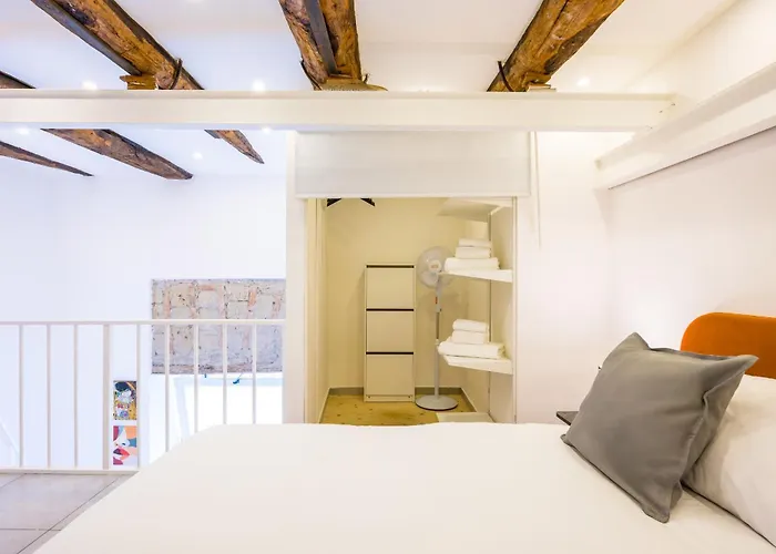 Quartieri Spagnoli Housing By Wonderful Italy