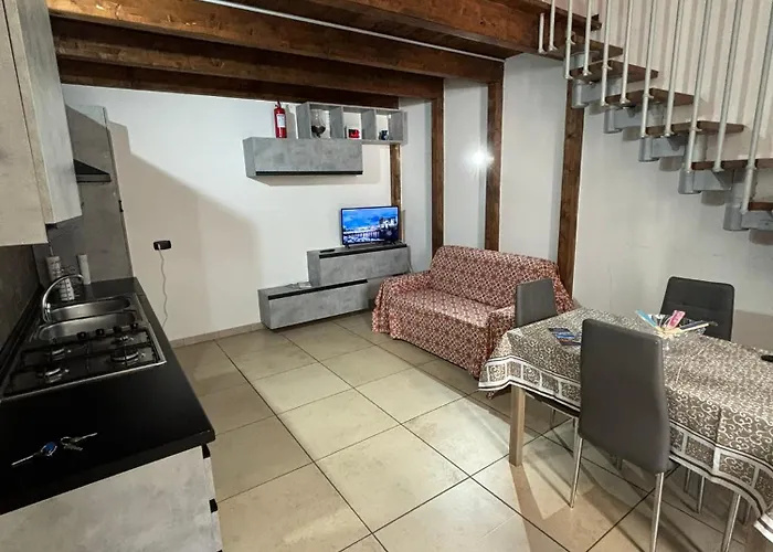 Azzurra Apartment