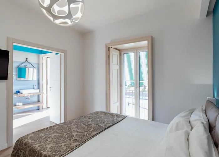 Suite Riviera 84