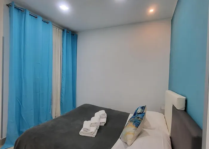 New Era Rooms