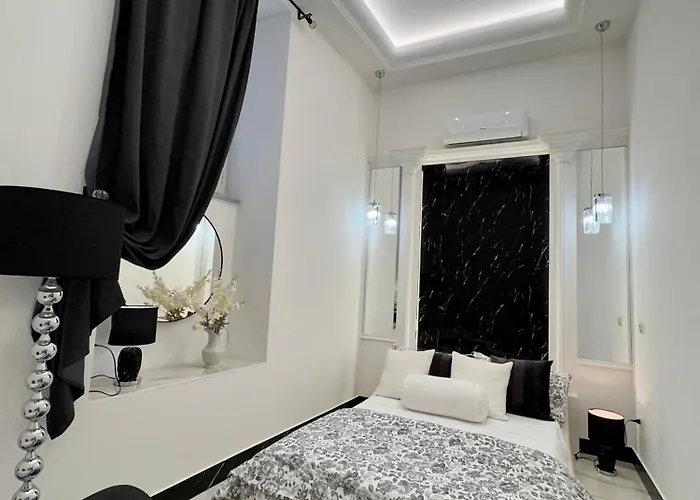Ferdinando\'S Home