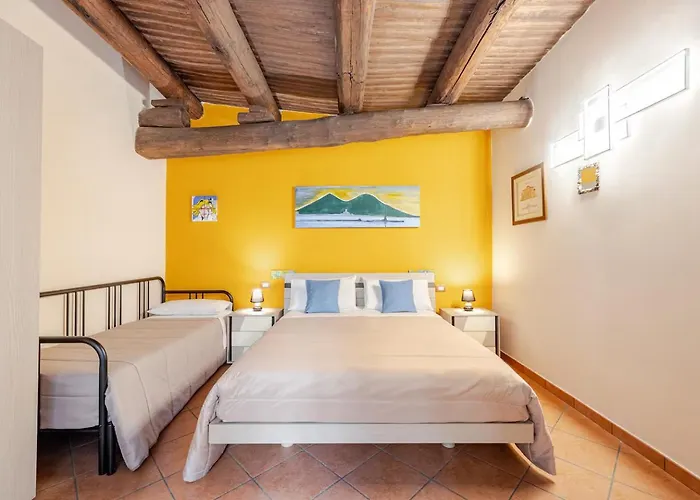 Casa Albertino-In The Heart Of Naples