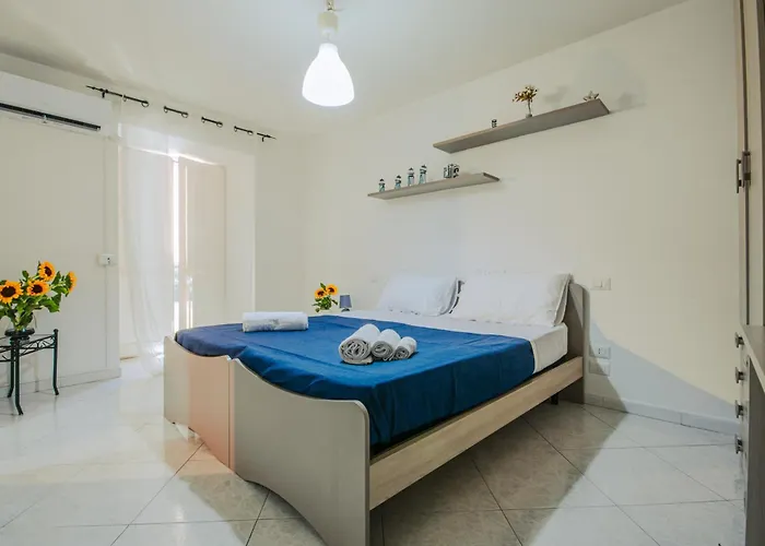 Napoli Centro, Dm Suites