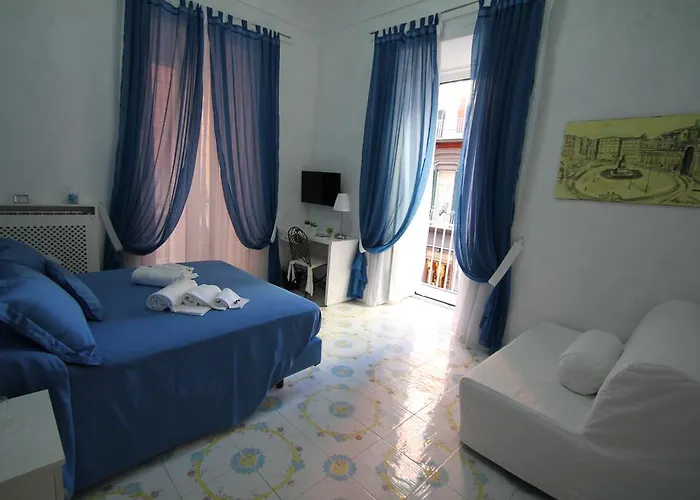 Le Vie Di Napoli B&B
