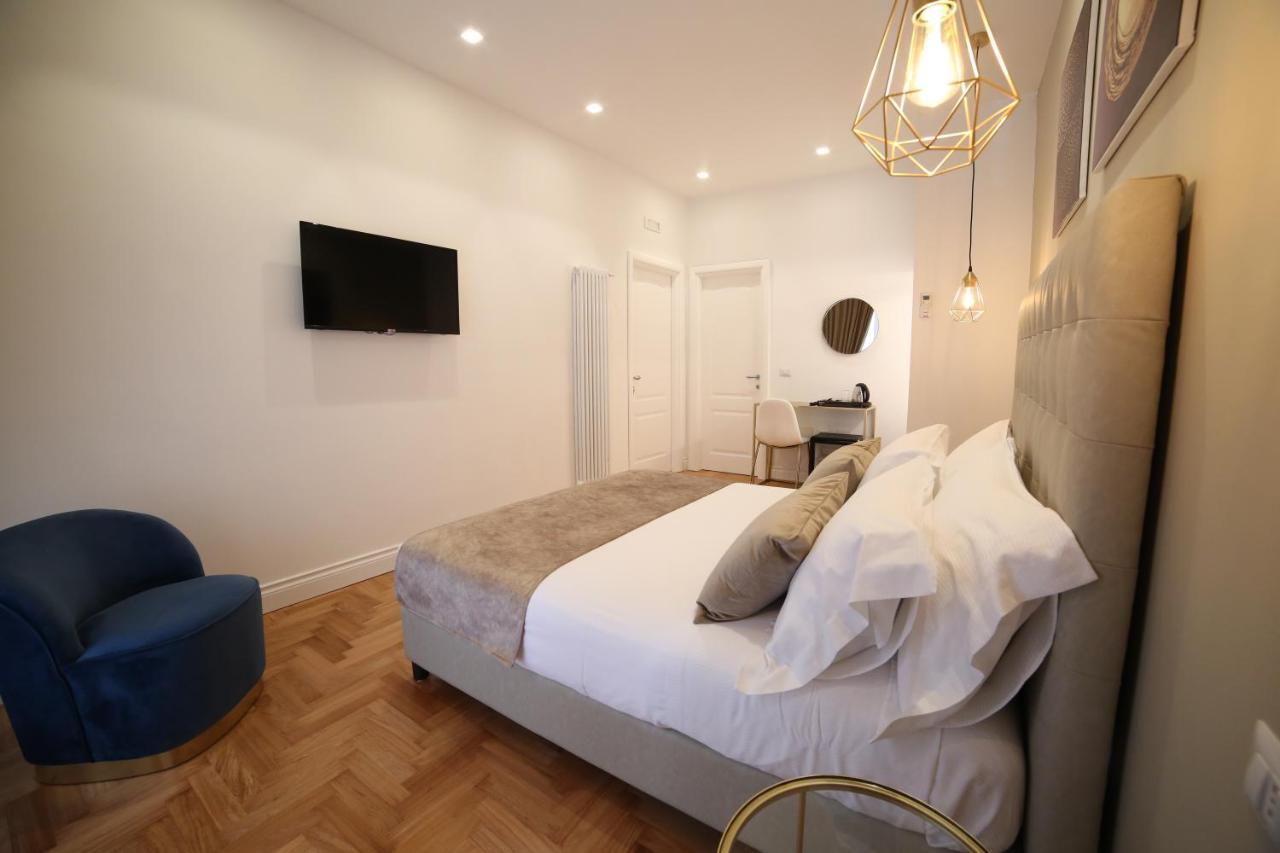 Sant'elmo Con Parcheggio Interno Bed & Breakfast Naples