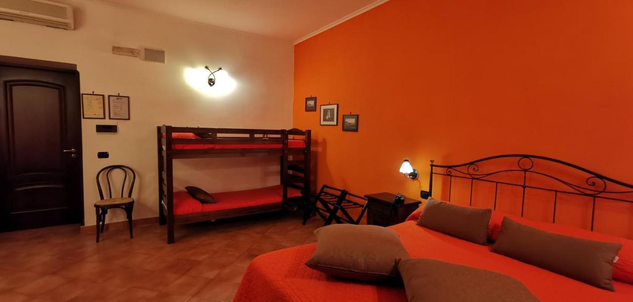 Neapolis Hotel 3*