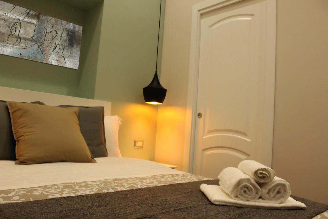 Residenza La Scala 3* Naples