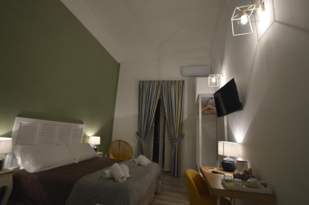 Bed & Breakfast Just Sleep Naples