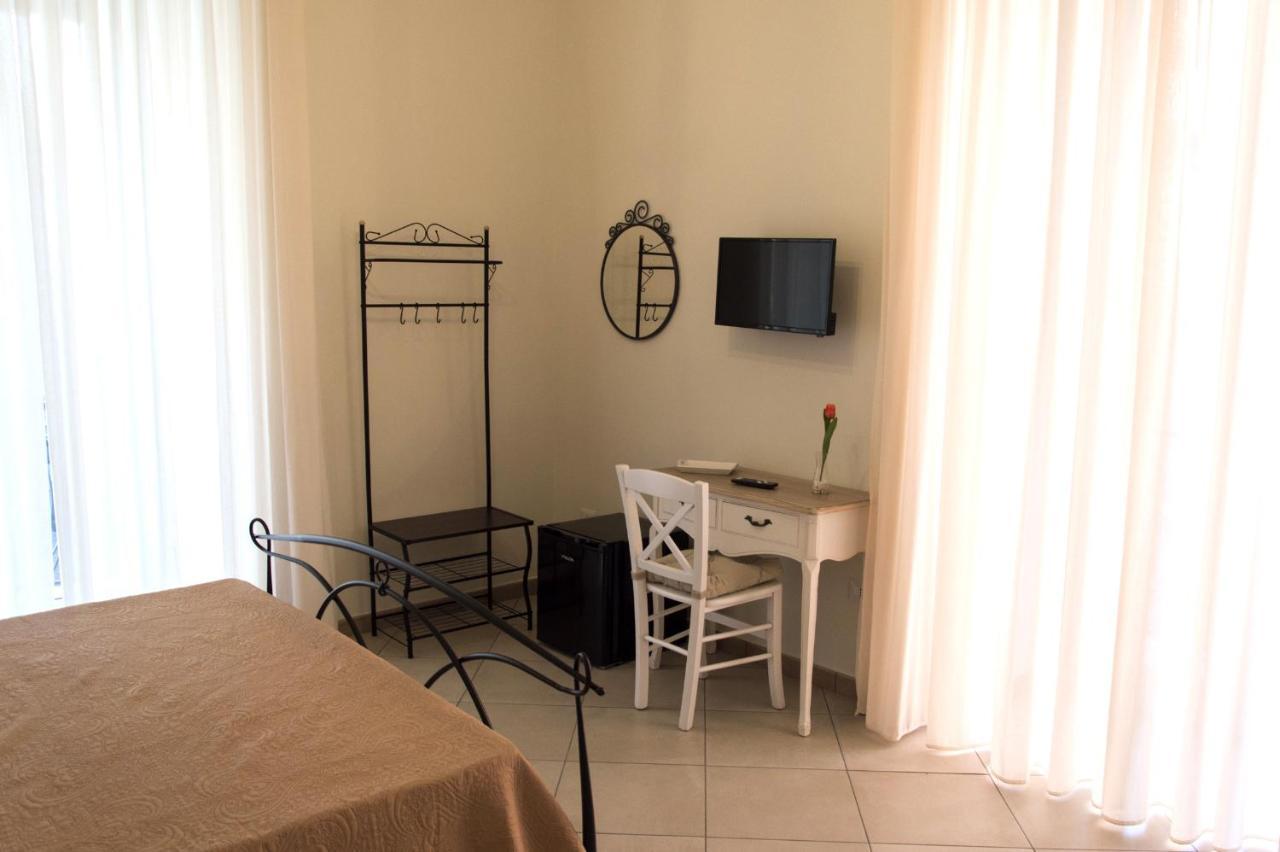 Bed & Breakfast La Rosa Dei Venti Naples