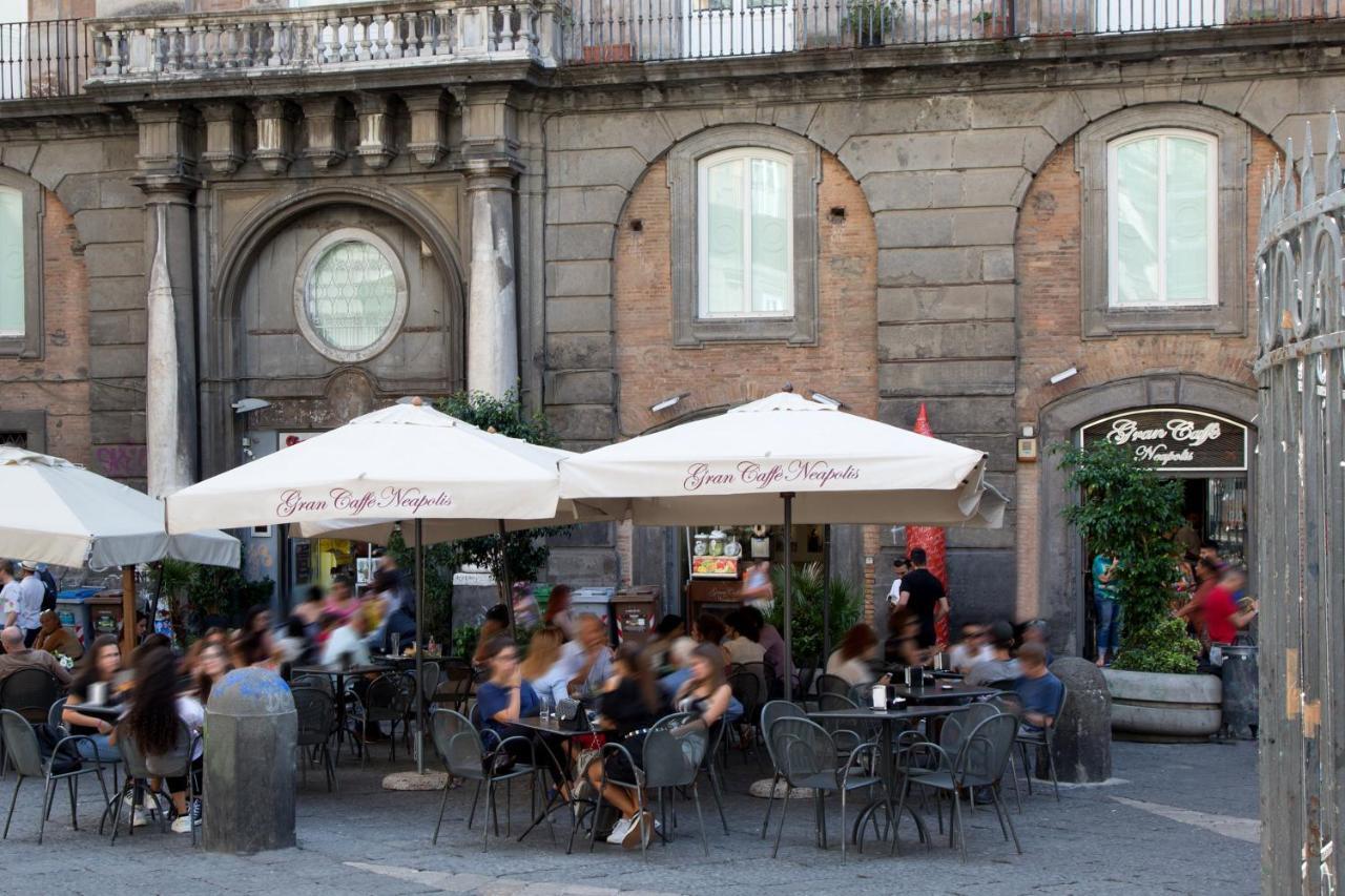 Domus Sansevero Bed & Breakfast