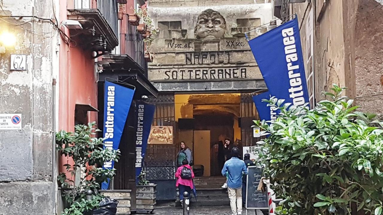 Metro Duomo Bed & Breakfast Naples