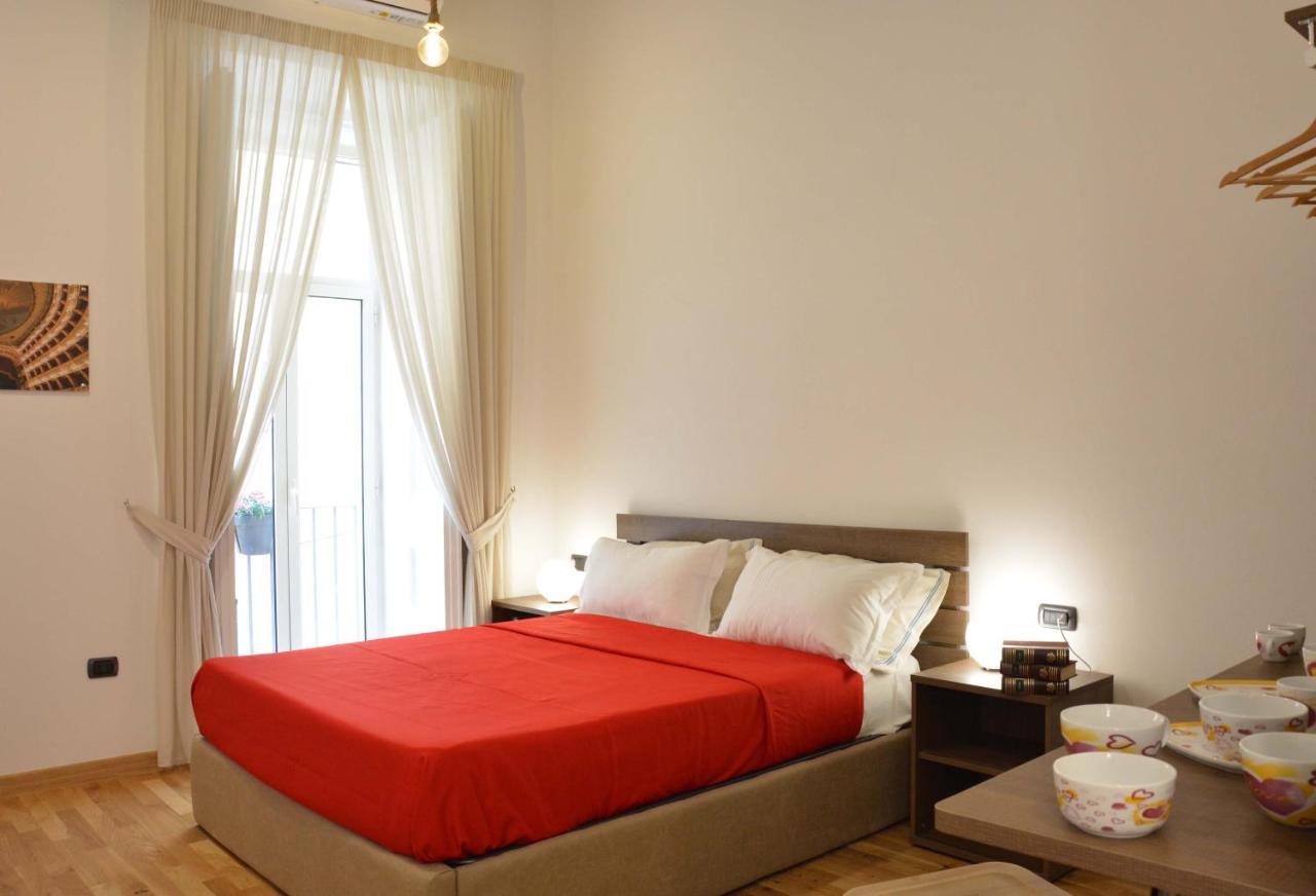 Bed & Breakfast Domus 25 Naples