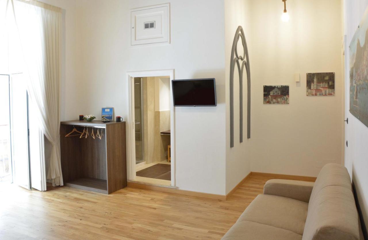 Domus 25 Naples