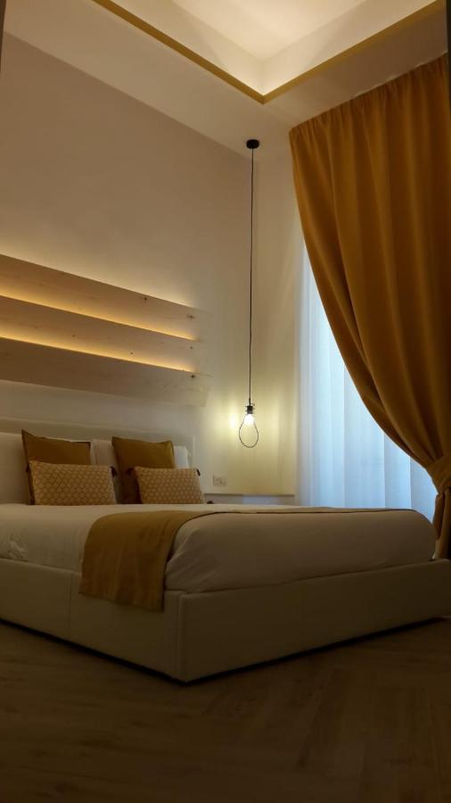 Cameo Naples
