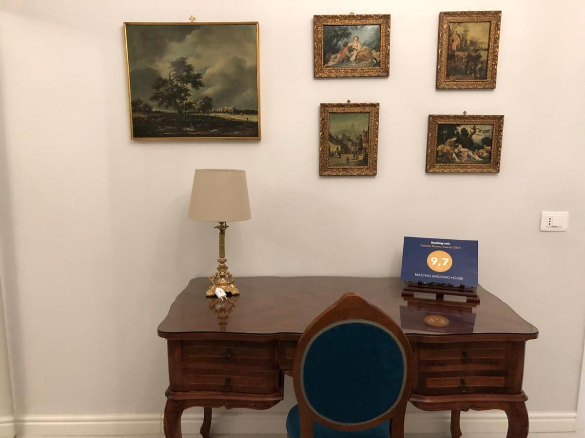 Apartment Centro Storico Maschio Angioino House