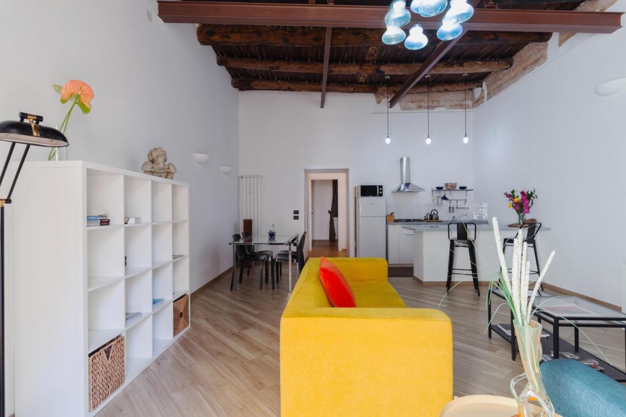 Moderno Nel Centro Storico Apartment Naples