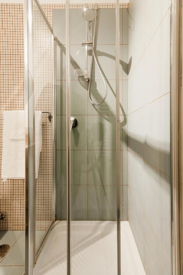 Apartment Moderno Nel Centro Storico Naples