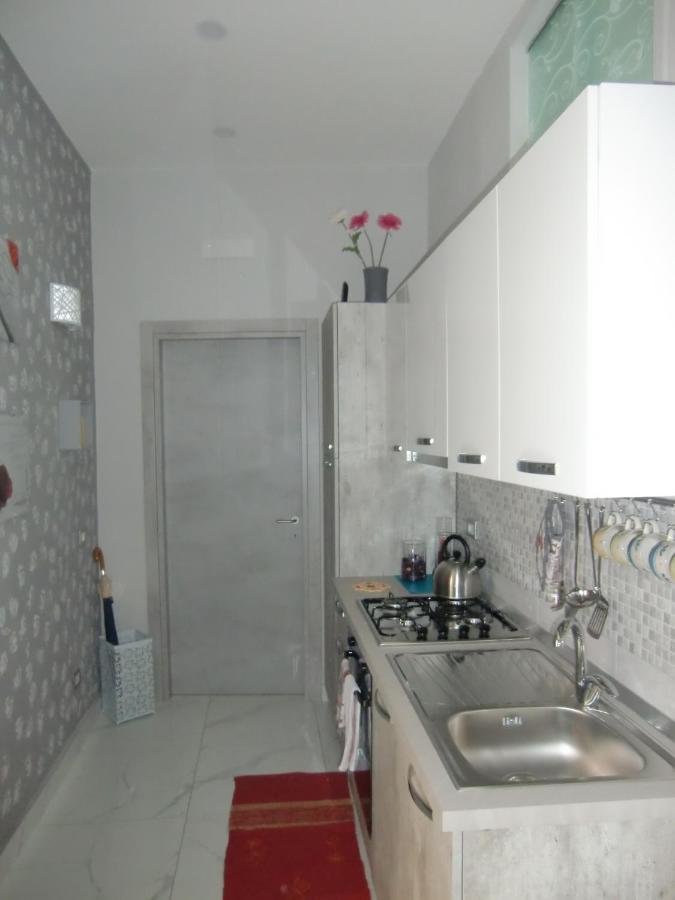 Aaron2 Apartment *