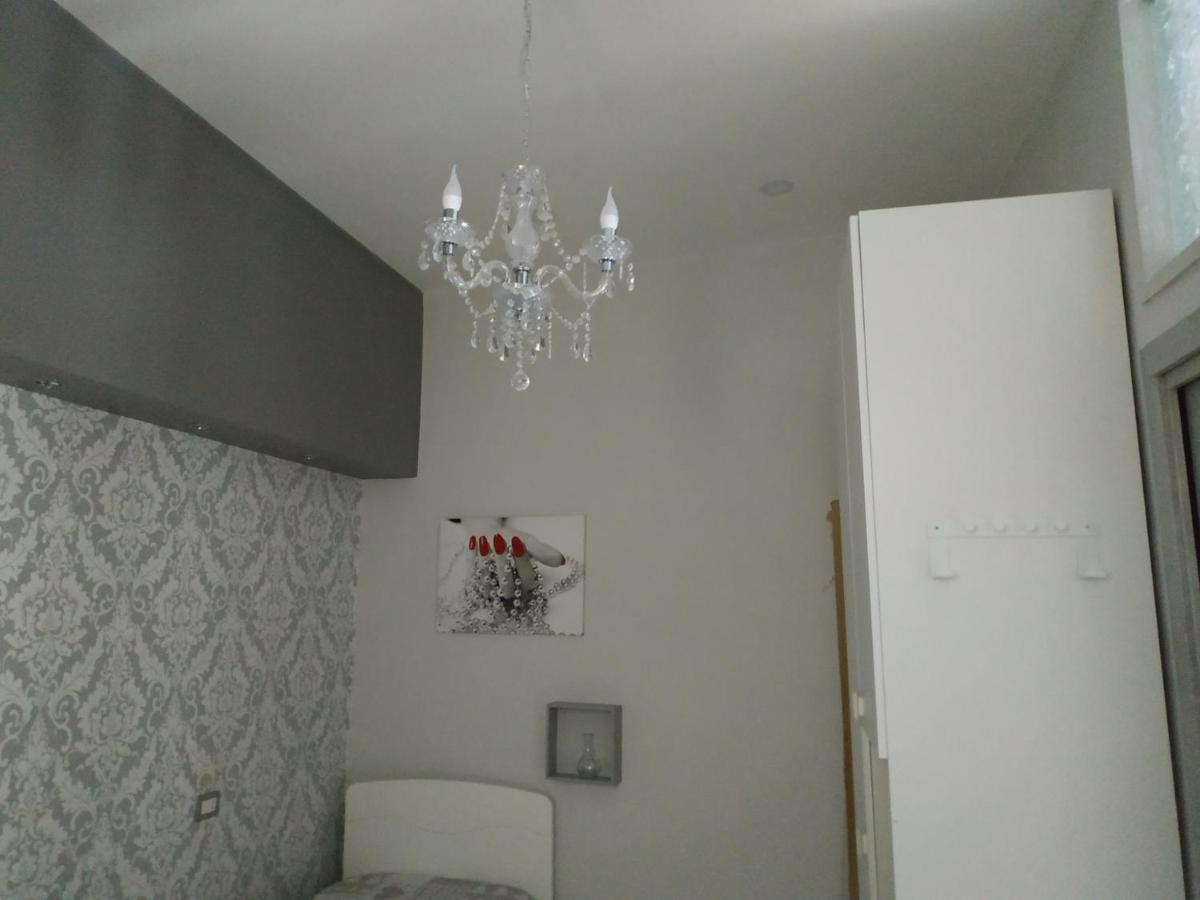 Aaron2 Apartment