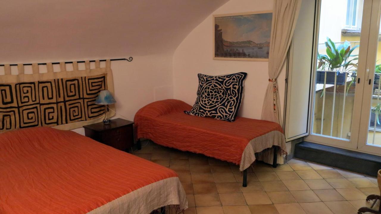 - B&B 