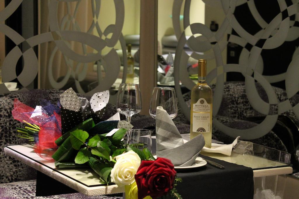 Kleopatra Design 4* Naples