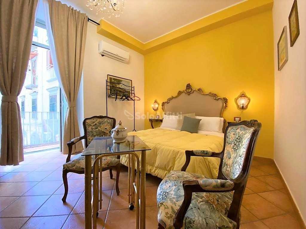 Donna Anna Bed & Breakfast Naples