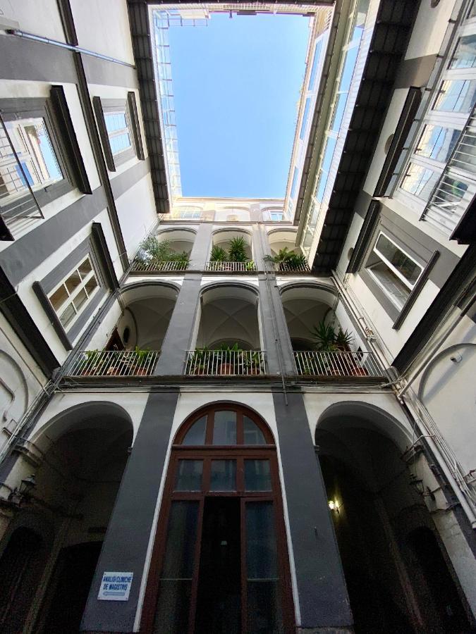 Un Posto Al Centro Apartment Naples