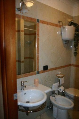Bed & Breakfast Ginevra 2 Naples