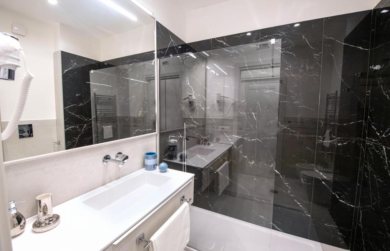 Center - E Apartment *