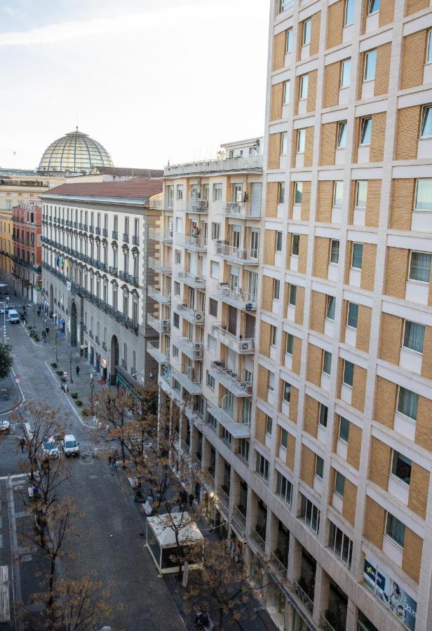 Apartment Center - E Naples