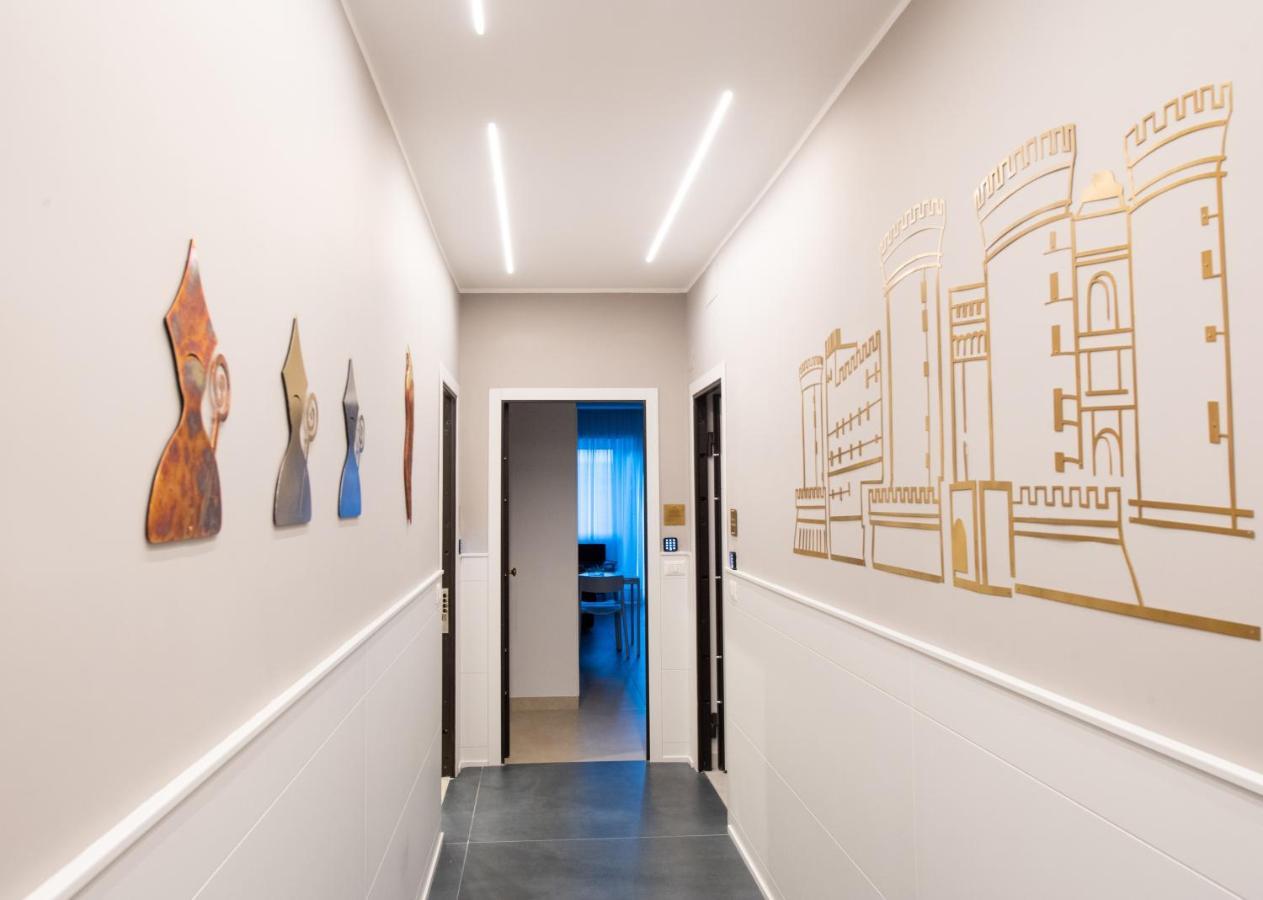 Center - E Apartment