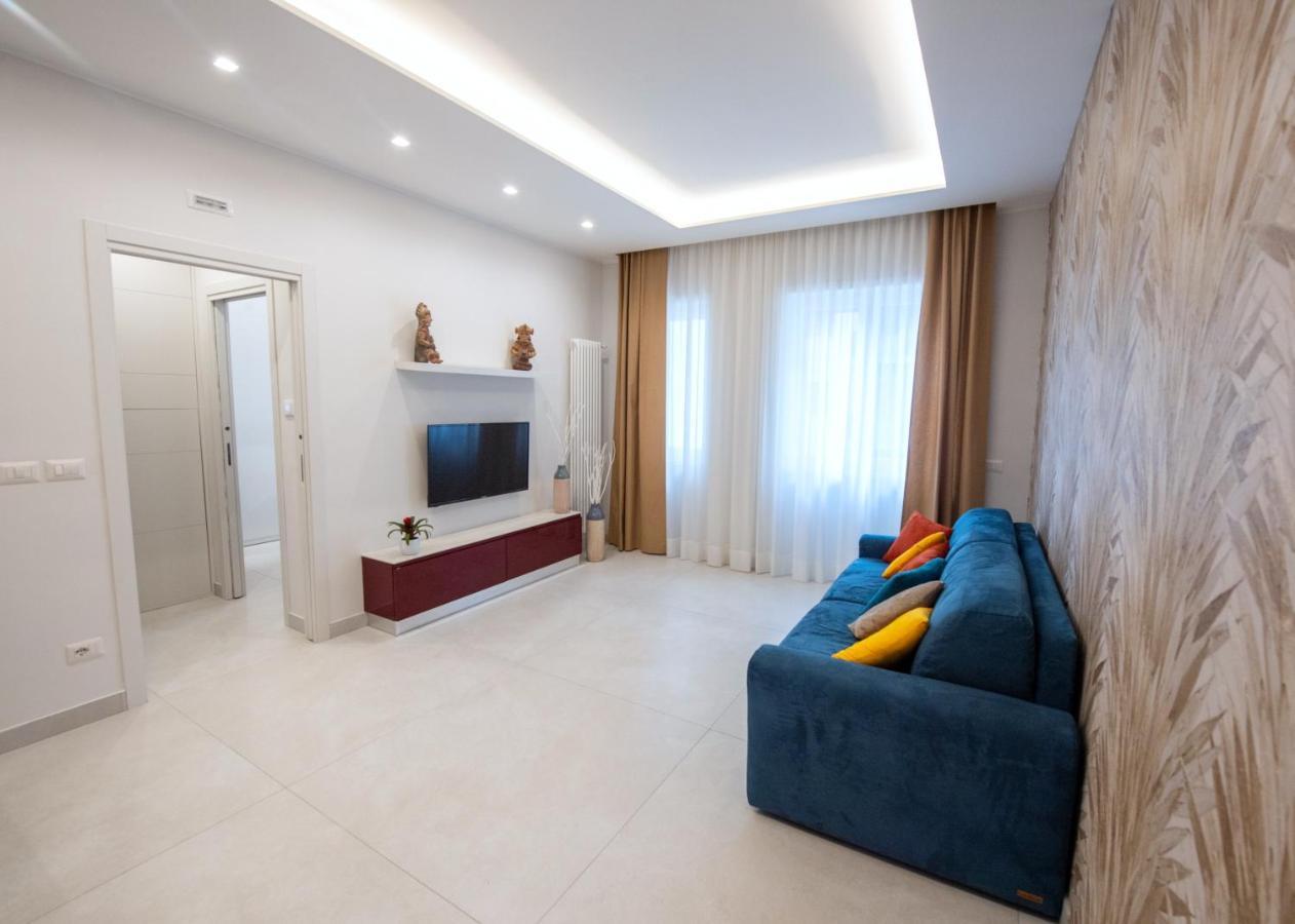Apartment Center - E