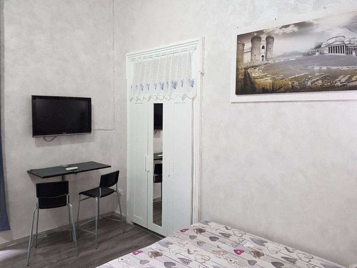 Napoli Central Bed & Breakfast *