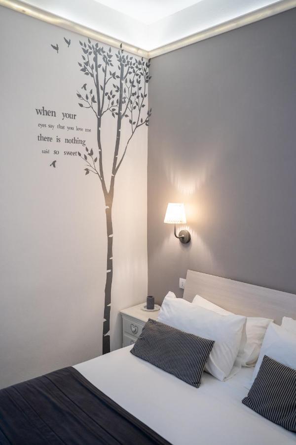Sotto Le Stelle Ai Decumani Bed & Breakfast Naples