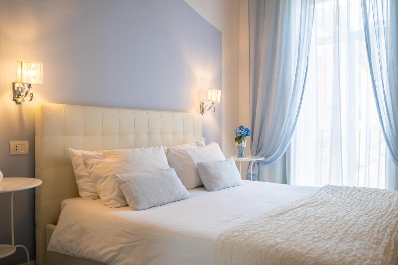 Sotto Le Stelle Ai Decumani Bed & Breakfast Naples