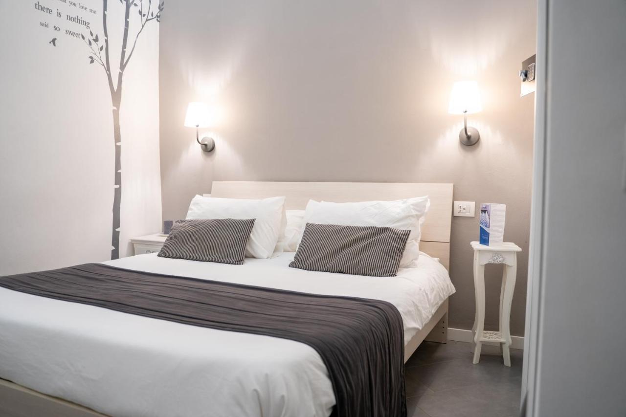 Sotto Le Stelle Ai Decumani Bed & Breakfast Naples