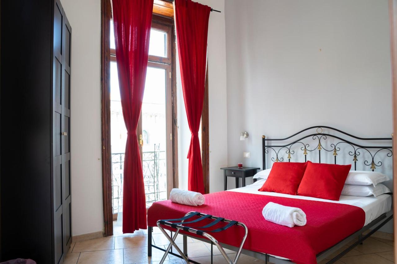 Bed & Breakfast Vico 22 Naples