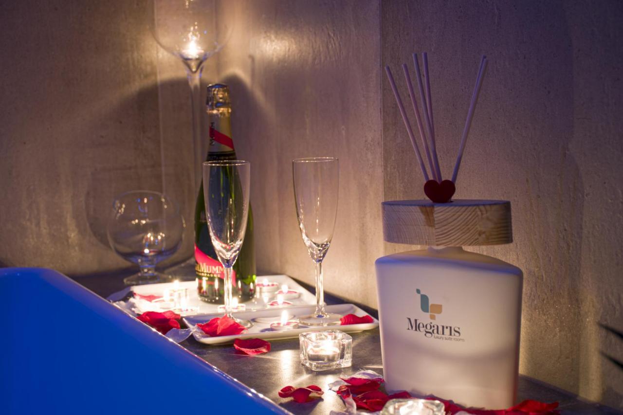 Megaris Luxury