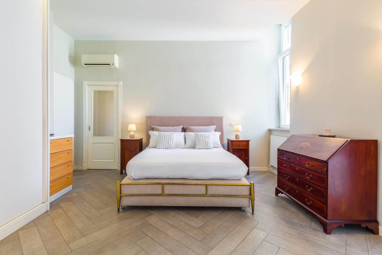 Apartment Elegante A Piazza Dei Martiri By Wonderful Italy Naples
